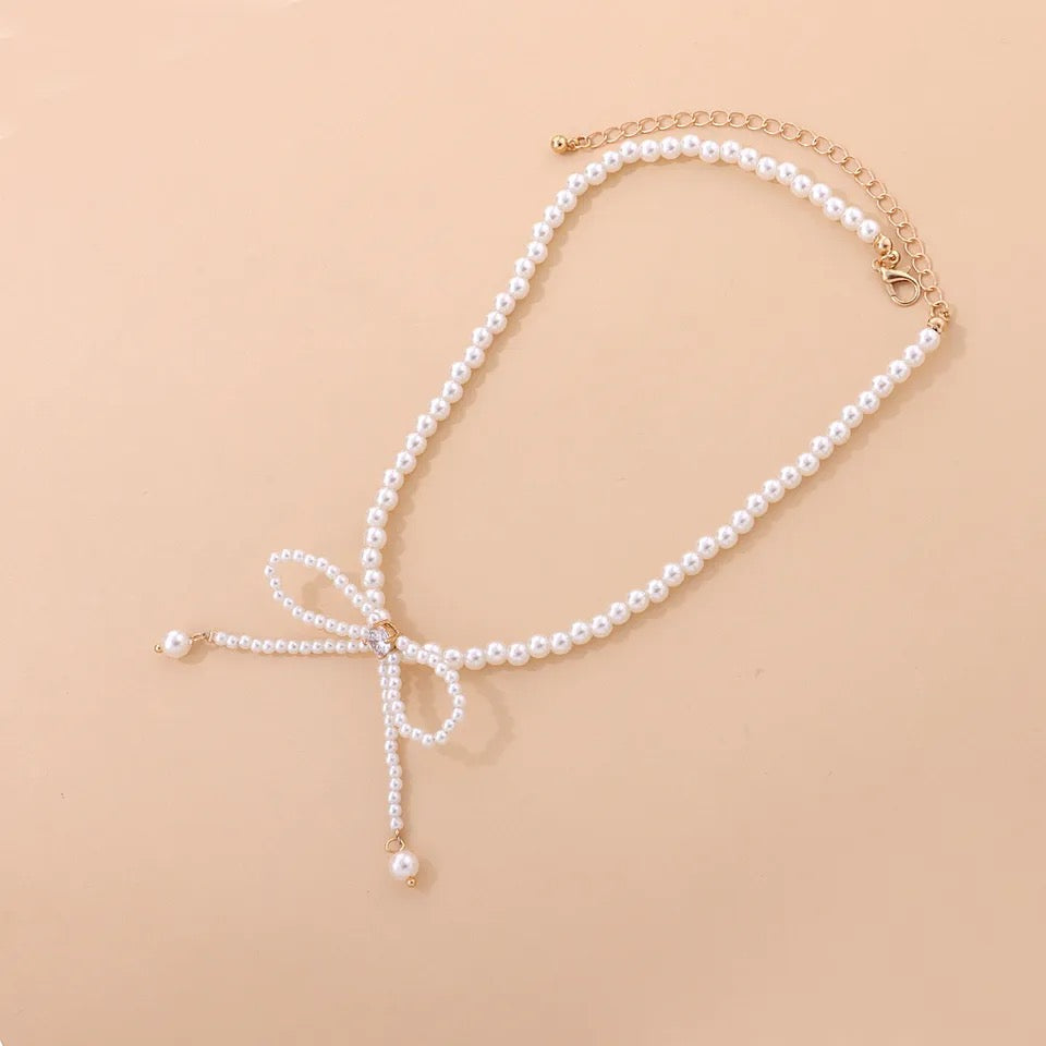 Pearl Bowknot Choker Necklace